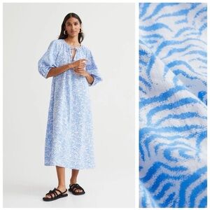 H&M Blue and White Patterned Maxi Dress